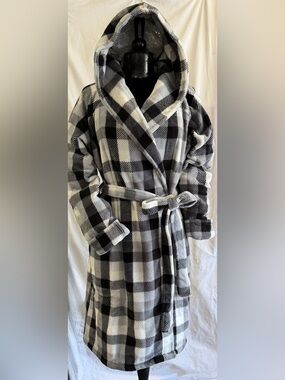 Vera Bradley Women’s Black & White Plaid Hooded Robe size L/XL